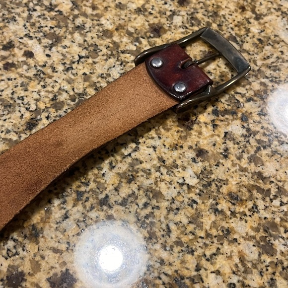 Men’s Vintage Brown Tooled Leather Belt Tarnished Brass Buckle Size 36 - Picture 4 of 10